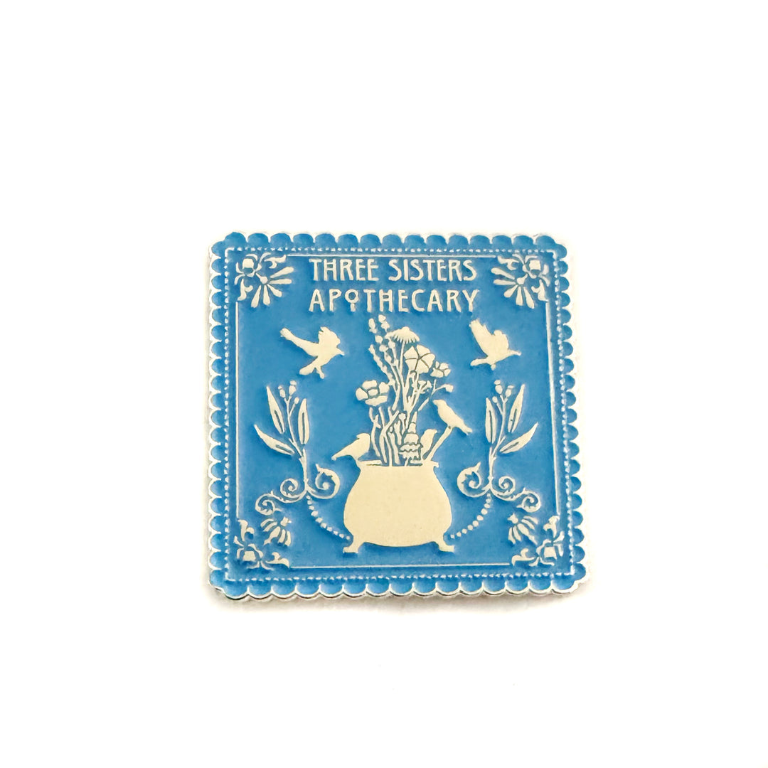 Three Sisters Apothecary Enamel Sisters Corazón Pin
